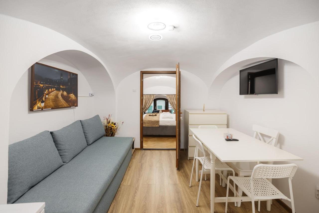 Downtown Cio Apartment シビウ エクステリア 写真